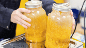 Read more about the article Full Spectrum vs. Distillate: What’s the Difference?
