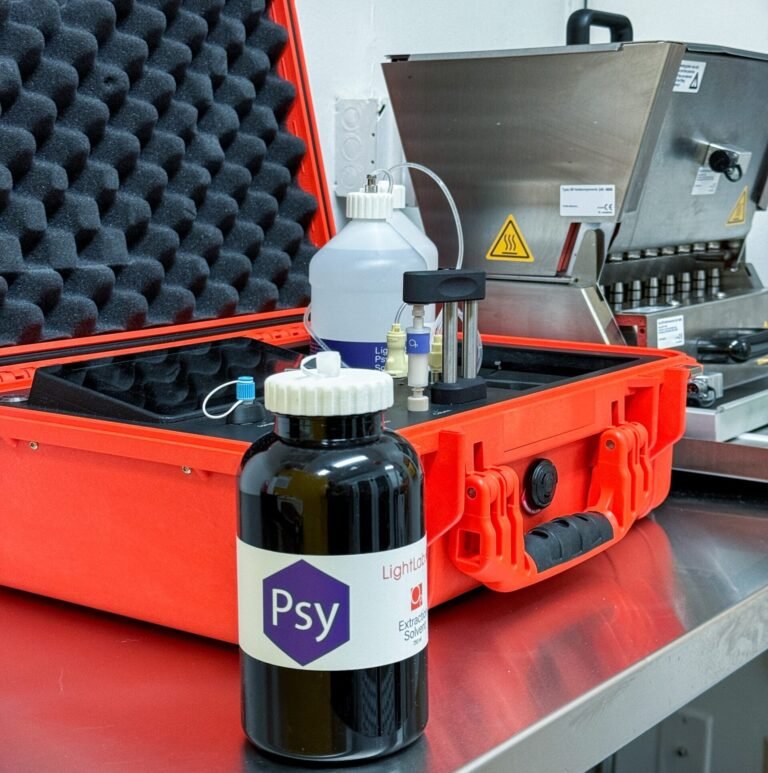 LightLab 3 Psychedelics Analyzer In Use scaled e1749753338754