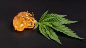 You are currently viewing What Is Budder? A Complete Guide to Budder Wax, Concentrates & How to Use Them