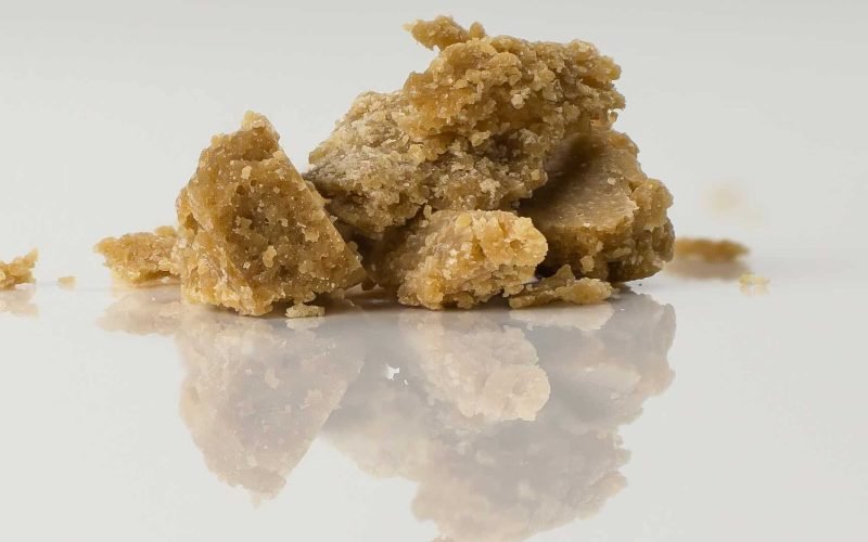 What is Crumble Wax? A Complete Guide to Types, Uses, and Making It